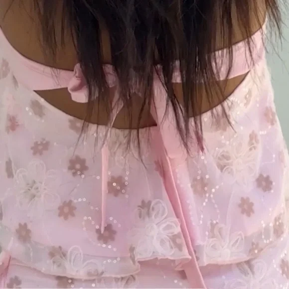 New open back Pink Floral Halter 2pc set size Small, but fits like a size M - Picture 4 of 14